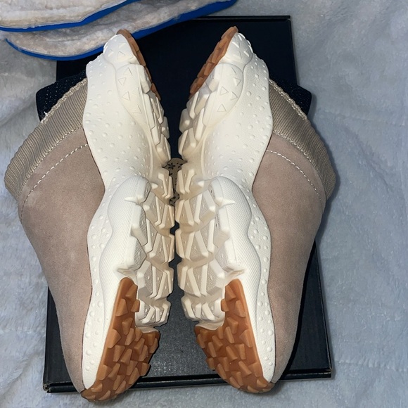 NWT FLOWER MOUNTAIN Camp Uni Slip-On Mouton Leather/shearling - Beige - Picture 12 of 12